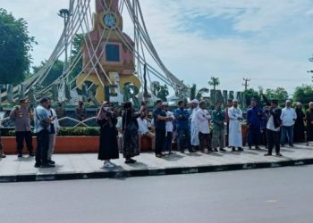 Aliansi Masyarakat Anti Maksiat Turun ke Jalan Tolak Holywings di Jambi/ PORWEBINDO