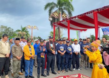 Gubernur, Wakil Ketua DPRD Jambi dan Pejabat Bupati Sarolangun Buka Milir Berakit 1. Foto: Humas DPRD Provinsi Jambi