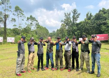 Satuan Brimob Polda Jambi borong piala menembak Kapolda Cup 2023. Foto: IWOI