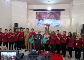 Al Haris Serahkan Motor Operasional Kepada Koordinator PKH se-Provinsi Jambi